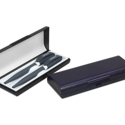 Plastic pen cases in different colours