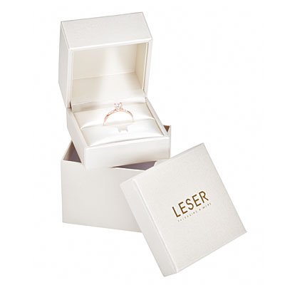 Hochwertiges LED-Ringetui mit metallischem Ueberzug zum Heiratsantrag - inklusive einem hochwertigen Umkarton