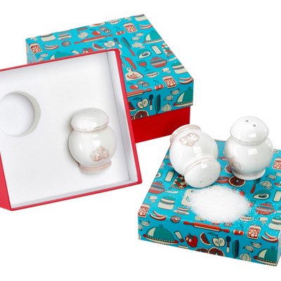 sales packaging salt and pepper