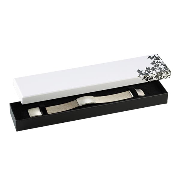 oblong format jewellery packaging necklace