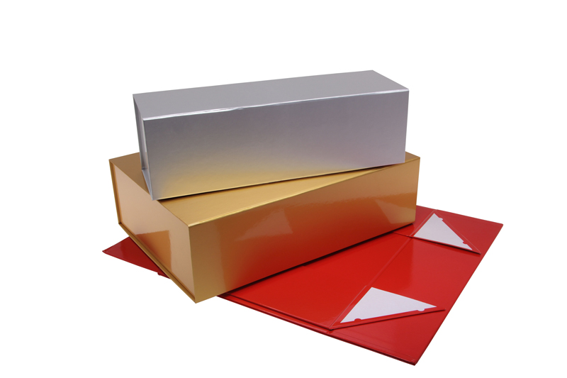 Magnetic boxes with gloss laminated coating