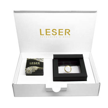 Mailer box as outer packaging for jewellery