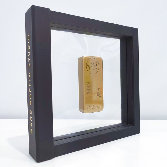 Packaging for investment gold